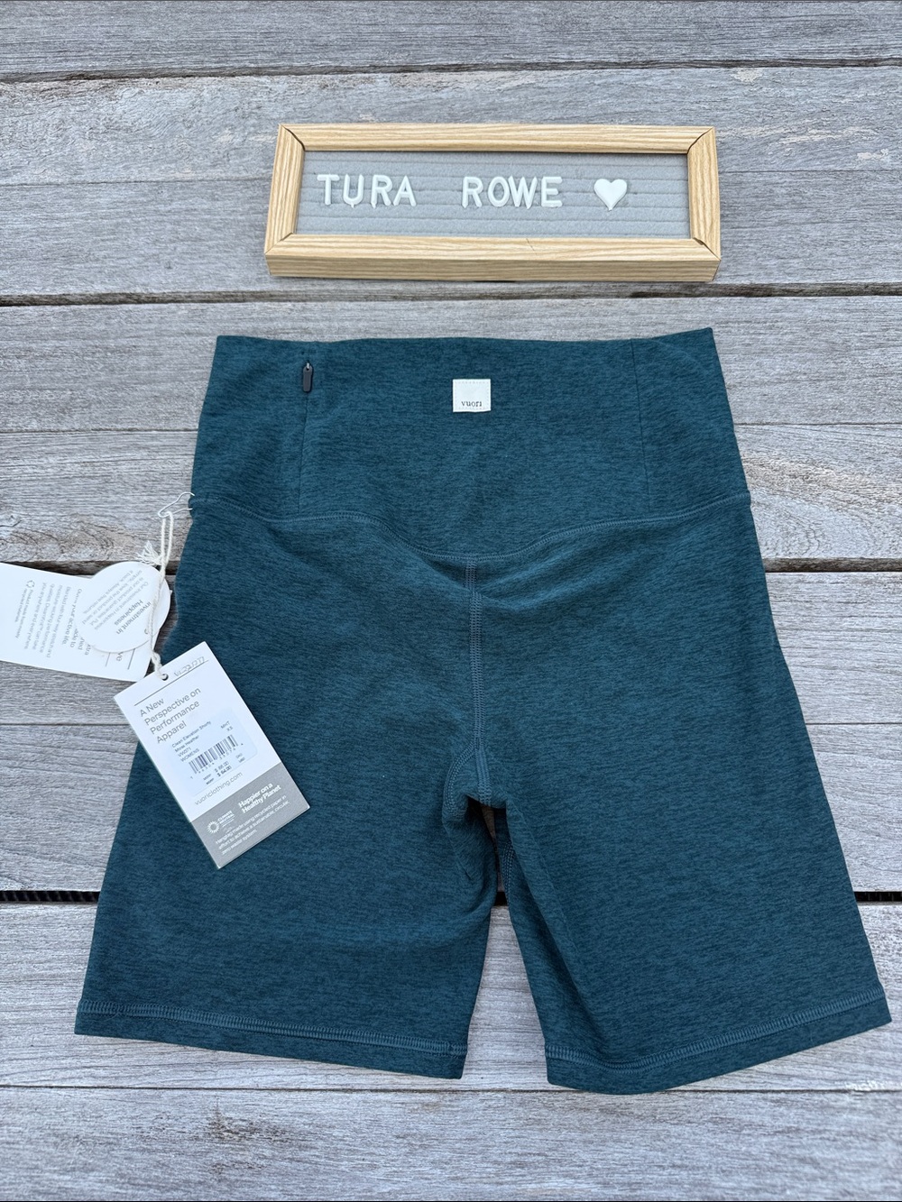 VUORI Clean Elevation Shorty Moss Heather Size  XS NWT